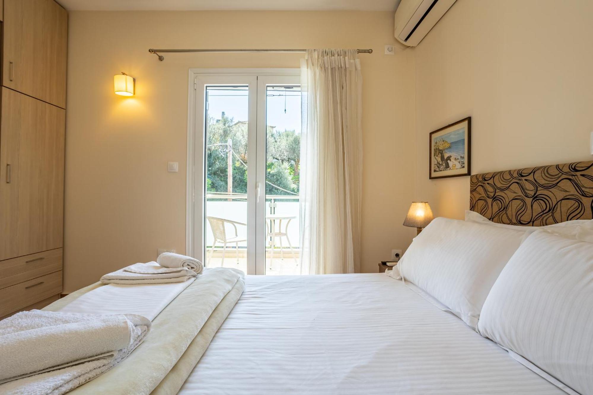Avia Blue Maisonettes - Messinia Gulf Retreat Zewnętrze zdjęcie