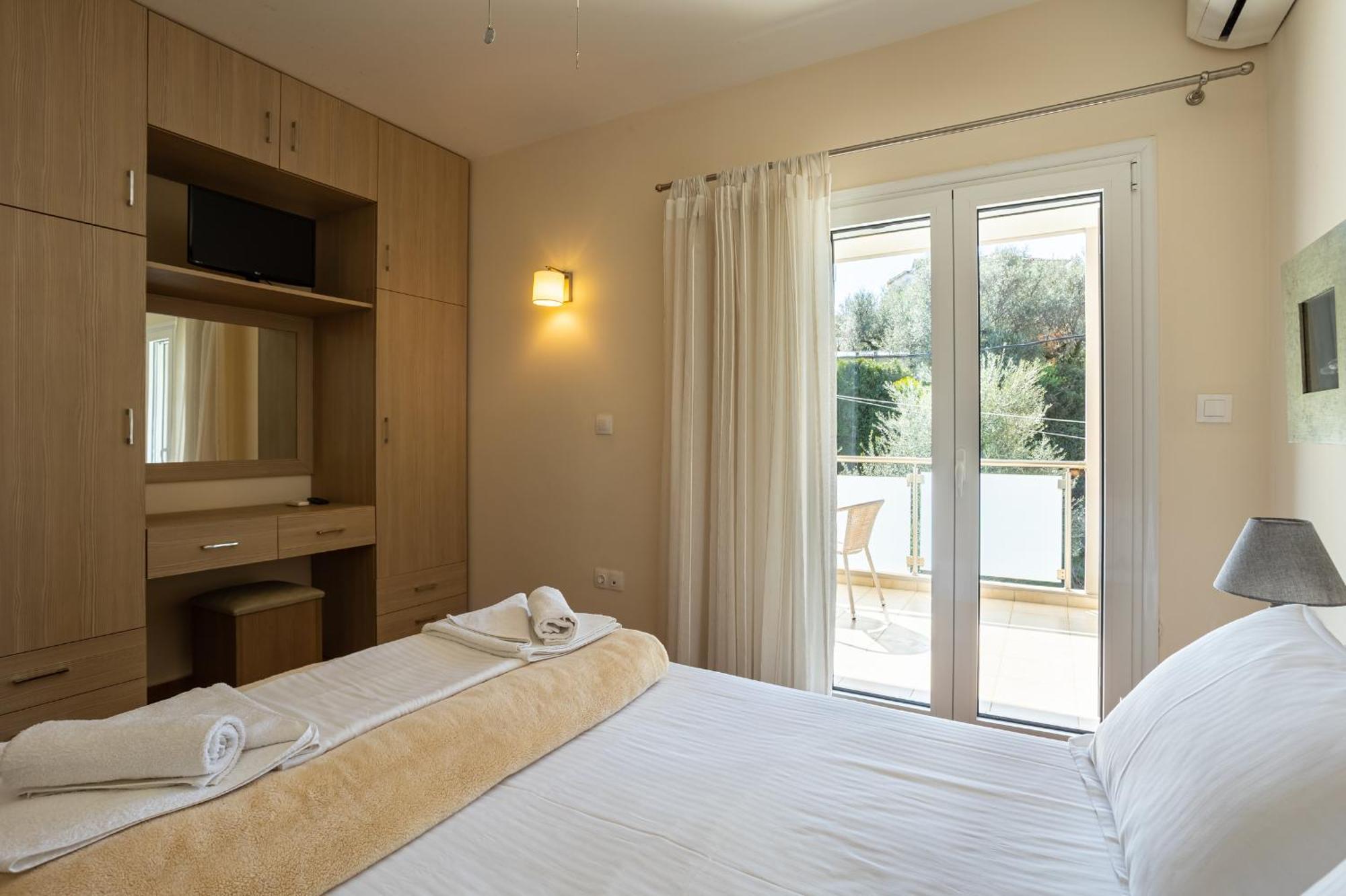 Avia Blue Maisonettes - Messinia Gulf Retreat Zewnętrze zdjęcie